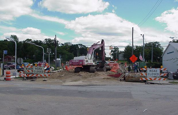 Wastewater 60 Inch Main - September 2001 - work area off Ottawa
