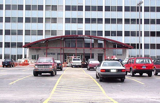 Hall of Justice - May 29 2001 - front view