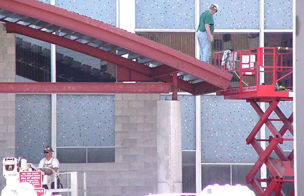 Hall of Justice - May 29 2001 - right side of roof