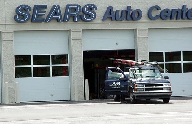 Lakes Mall - July 27 2001 - Sears