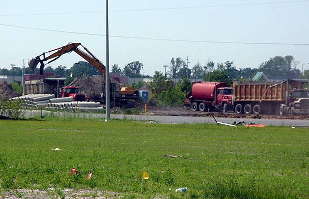 Lakes Mall - June 20 2001 - construction