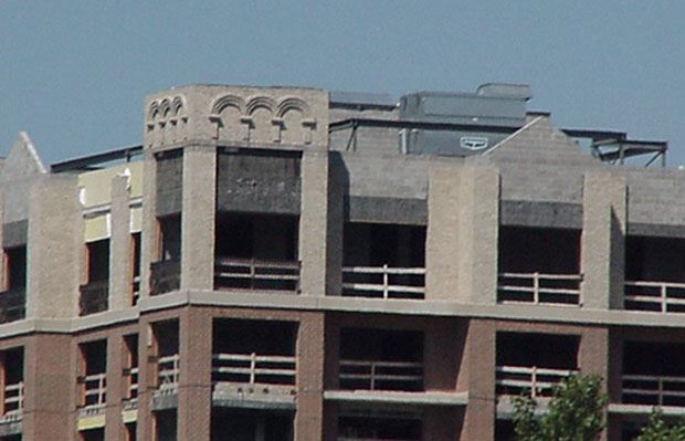 Shoreline Inn - August 29 2001 - Heating, ventilation, and air conditioning (HVAC) on roof
